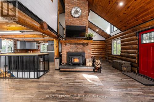 1622 Bertie Street, Fort Erie, ON - Indoor Photo Showing Other Room With Fireplace