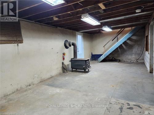 1410 Balfour Street, Pelham, ON - Indoor Photo Showing Basement