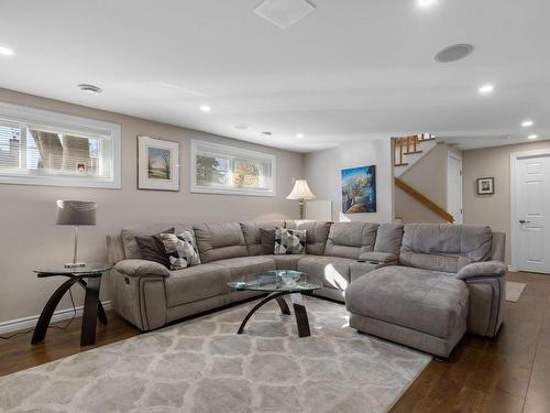 Family room - 5349 Rue Des Maçons, Montréal (Pierrefonds-Roxboro), QC - Indoor Photo Showing Living Room