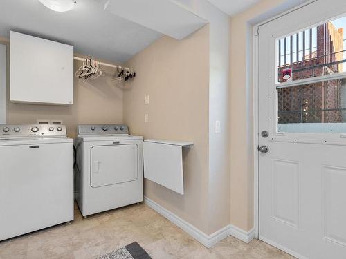 Laundry room - 5349 Rue Des Maçons, Montréal (Pierrefonds-Roxboro), QC - Indoor Photo Showing Laundry Room