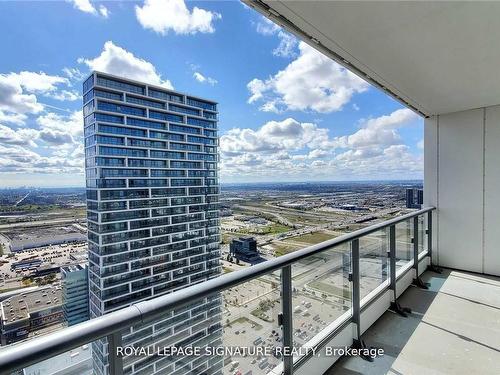 5505-898 Portage Pkwy, Vaughan, ON - Outdoor With View