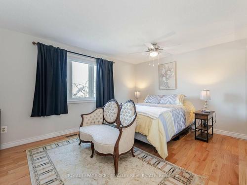 106 Acton Blvd, Halton Hills, ON - Indoor Photo Showing Bedroom