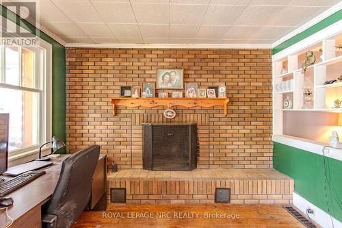 3796 Dominion Road, Fort Erie, ON - Indoor With Fireplace