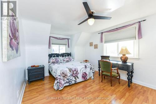 38 Mccaul Street, Brampton, ON - Indoor Photo Showing Bedroom