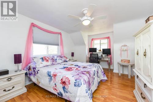 38 Mccaul Street, Brampton, ON - Indoor Photo Showing Bedroom