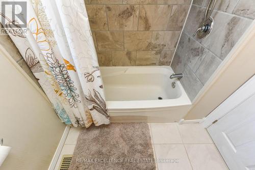 38 Mccaul Street, Brampton, ON - Indoor Photo Showing Bathroom