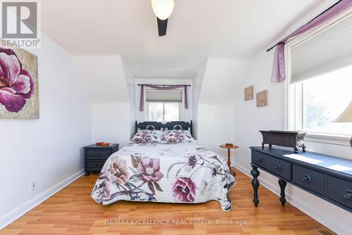 38 Mccaul Street, Brampton, ON - Indoor Photo Showing Bedroom