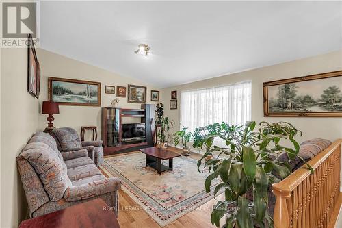 6070 5Th Line Road, South Glengarry (724 - South Glengarry (Lancaster) Twp), ON - Indoor Photo Showing Living Room With Fireplace