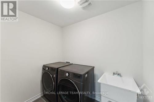 19 Tolchaco Court, Ottawa, ON - Indoor Photo Showing Laundry Room