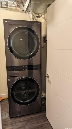 668 Ells Crescent, Saskatoon, SK - Indoor Photo Showing Laundry Room