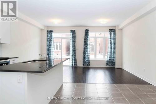 20 Titan Trail, Markham, ON - Indoor Photo Showing Kitchen