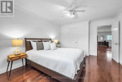 1630 Burnside Drive, Pickering, ON - Indoor Photo Showing Bedroom