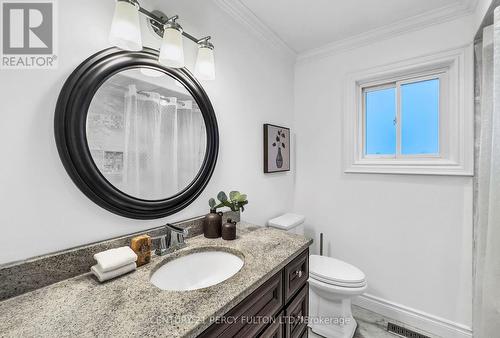 1630 Burnside Drive, Pickering, ON - Indoor Photo Showing Bathroom