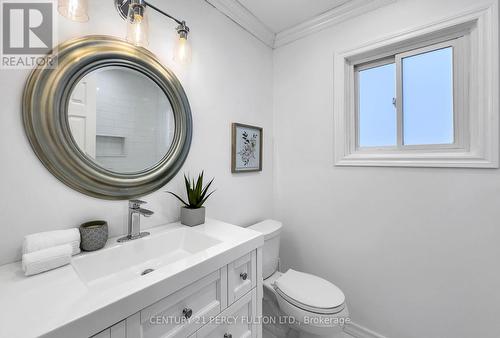 1630 Burnside Drive, Pickering, ON - Indoor Photo Showing Bathroom