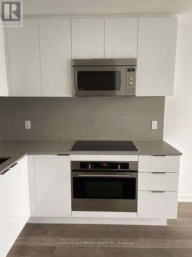 3512 - 20 Lombard Street, Toronto, ON - Indoor Photo Showing Kitchen