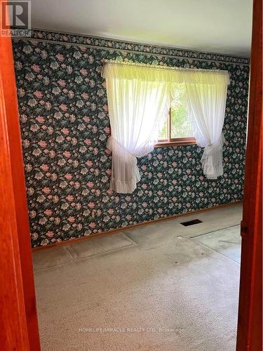 2216 Olde Base Line Road, Caledon, ON -  Photo Showing Other Room