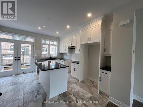 2119 Lillykin Street W, Oakville, ON - Indoor Photo Showing Kitchen