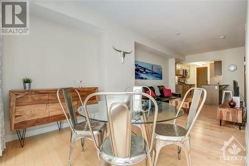 40 Nepean Street Unit#901, Ottawa, ON - Indoor Photo Showing Dining Room