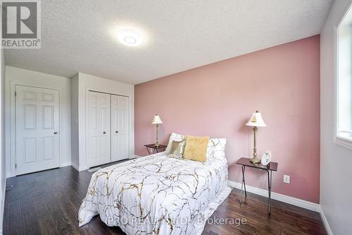 443 Hearthwood Drive, Kitchener, ON - Indoor Photo Showing Bedroom