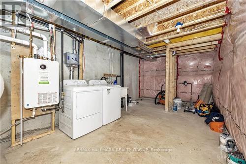 246 Willow Aster Circle, Ottawa, ON - Indoor Photo Showing Laundry Room