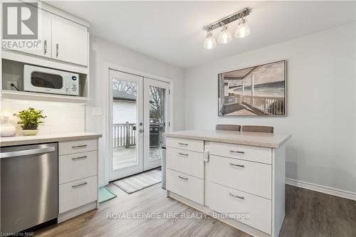 83 Gordon Avenue, Fort Erie, ON - Indoor Photo Showing Kitchen