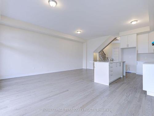 3135 Meadowridge Dr, Oakville, ON - Indoor Photo Showing Kitchen