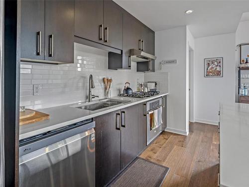 501-373 Tyee Rd, Victoria, BC - Indoor Photo Showing Kitchen With Upgraded Kitchen