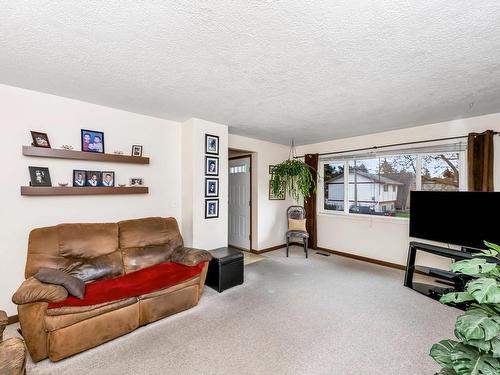 2840 Sybronden Rd, Langford, BC - Indoor Photo Showing Other Room