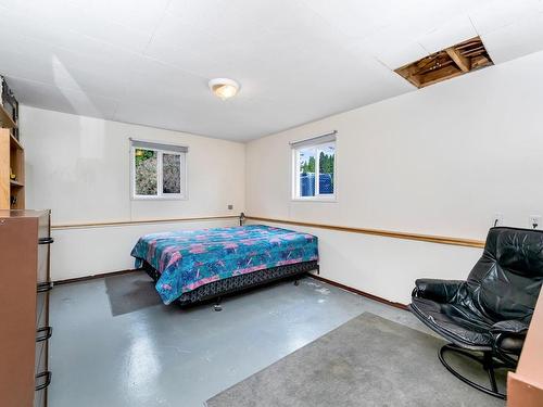 2840 Sybronden Rd, Langford, BC - Indoor Photo Showing Bedroom