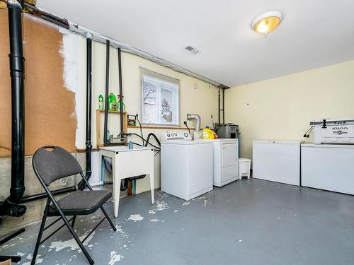 2840 Sybronden Rd, Langford, BC - Indoor Photo Showing Laundry Room