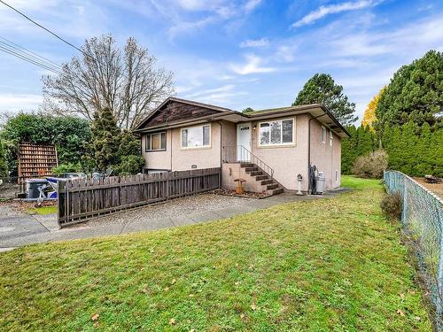 2840 Sybronden Rd, Langford, BC - Outdoor