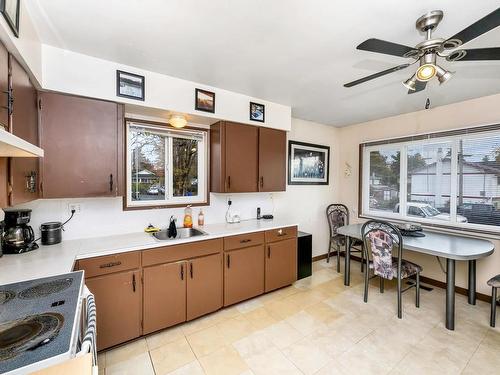 2840 Sybronden Rd, Langford, BC - Indoor Photo Showing Kitchen