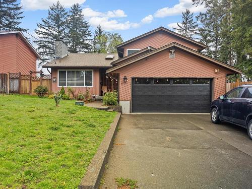 2325 Strathcona Cres, Comox, BC 