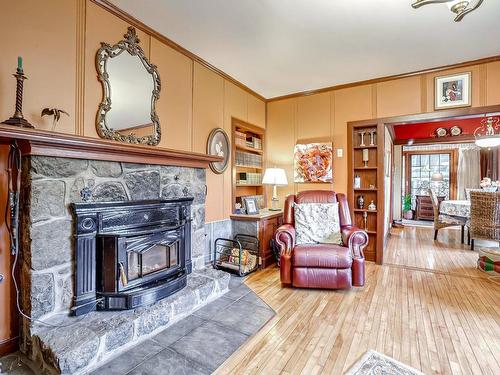 Living room - 1384 Ch. Pierre-Péladeau, Sainte-Adèle, QC - Indoor Photo Showing Living Room With Fireplace