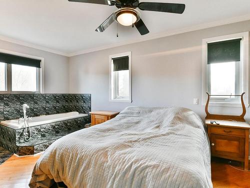 Master bedroom - 2941 Ch. St-Henri, Mascouche, QC - Indoor Photo Showing Bedroom