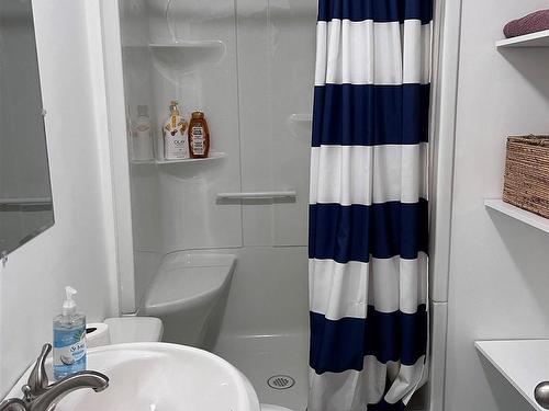 123 Hemlo Drive, Marathon, ON - Indoor Photo Showing Bathroom