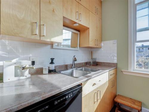 2737 Higgins St, Victoria, BC - Indoor Photo Showing Kitchen With Double Sink