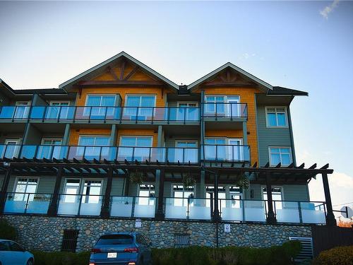 318C-1730 Riverside Lane, Courtenay, BC - Outdoor With Facade