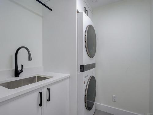 1439 Sandstone Lane, Langford, BC - Indoor Photo Showing Laundry Room