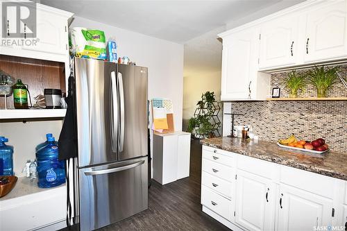 2525 15Th Avenue E, Prince Albert, SK - Indoor Photo Showing Kitchen