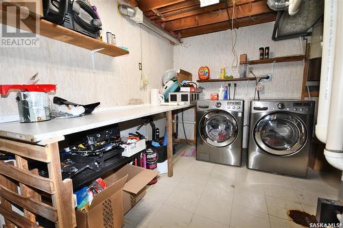 2525 15Th Avenue E, Prince Albert, SK - Indoor Photo Showing Laundry Room