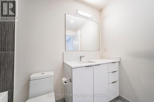 2103 - 28 Freeland Street, Toronto, ON - Indoor Photo Showing Bathroom