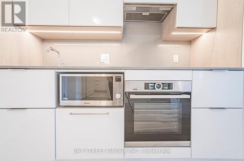 2103 - 28 Freeland Street, Toronto, ON -  Photo Showing Kitchen