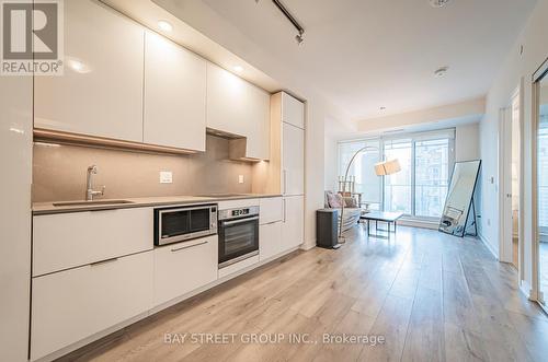 2103 - 28 Freeland Street, Toronto, ON - Indoor Photo Showing Kitchen