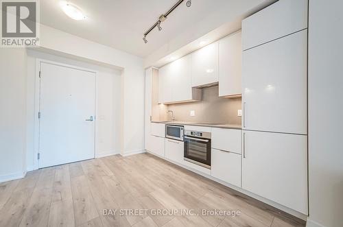 2103 - 28 Freeland Street, Toronto, ON - Indoor Photo Showing Kitchen