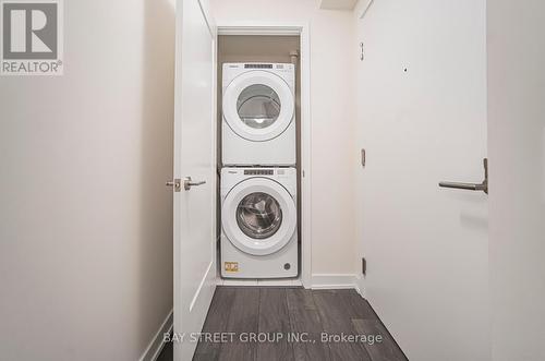 1502 - 28 Freeland Street, Toronto, ON - Indoor Photo Showing Laundry Room