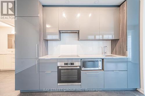 1502 - 28 Freeland Street, Toronto, ON - Indoor Photo Showing Kitchen