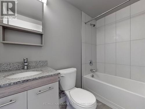 430 - 308 Lester Street, Waterloo, ON - Indoor Photo Showing Bathroom