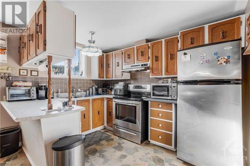 816 Charles Emile Street, Hawkesbury, ON - Indoor Photo Showing Kitchen