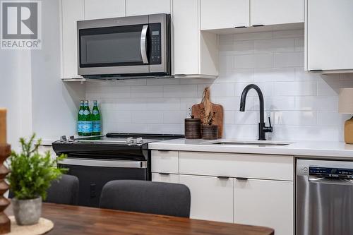 514 Victoria Street Unit# 405, Nelson, BC - Indoor Photo Showing Kitchen